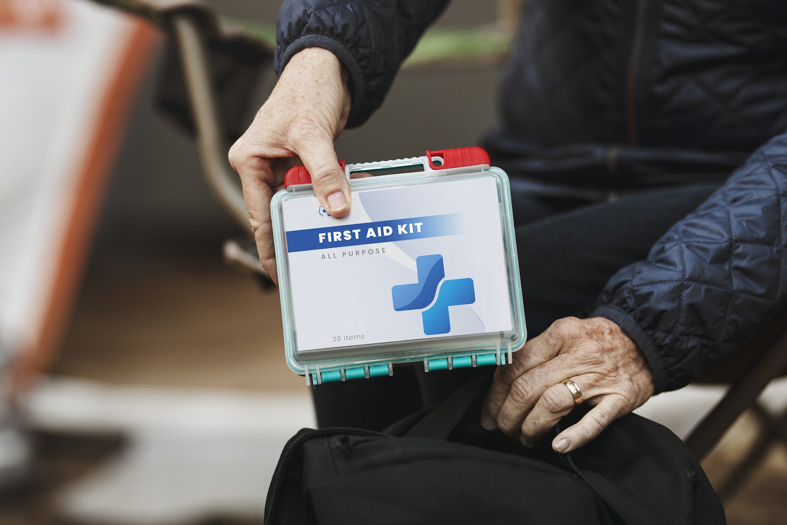 Building a Comprehensive Emergency Kit: Your Safety Net on the Road ...